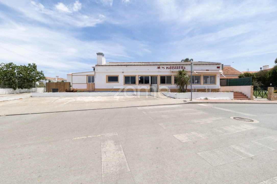 Negócio para Venda em Carvalhal Foto 1