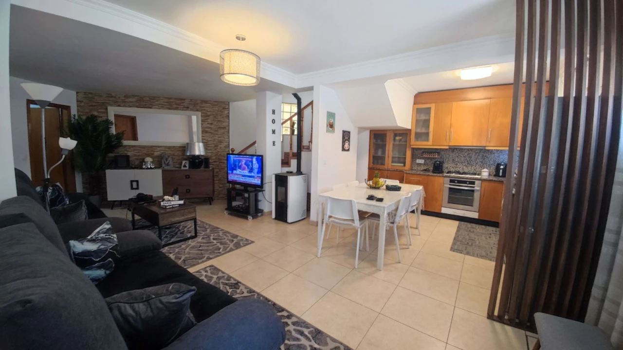 Moradia T3 para Venda em Alhadas Foto 6