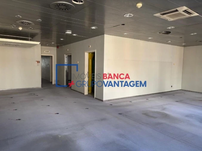 Prédio para Venda em Vila Franca de Xira Foto 10