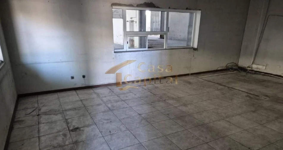 Loja para Venda em Constantim e Vale de Nogueiras Foto 15