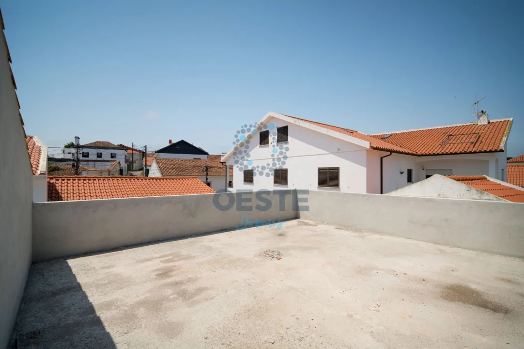 Moradia T2 para Venda em Vermelha Foto 33