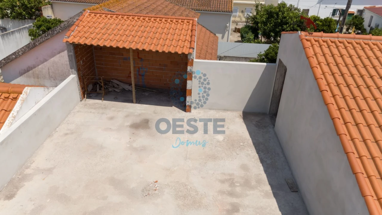 Moradia T2 para Venda em Vermelha Foto 39