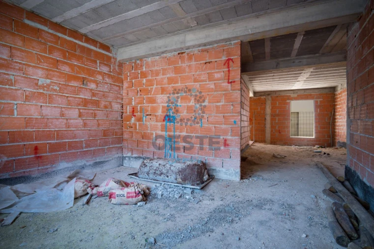 Moradia T2 para Venda em Vermelha Foto 12