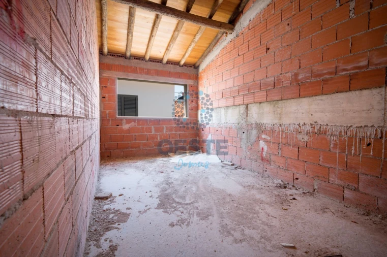 Moradia T2 para Venda em Vermelha Foto 27