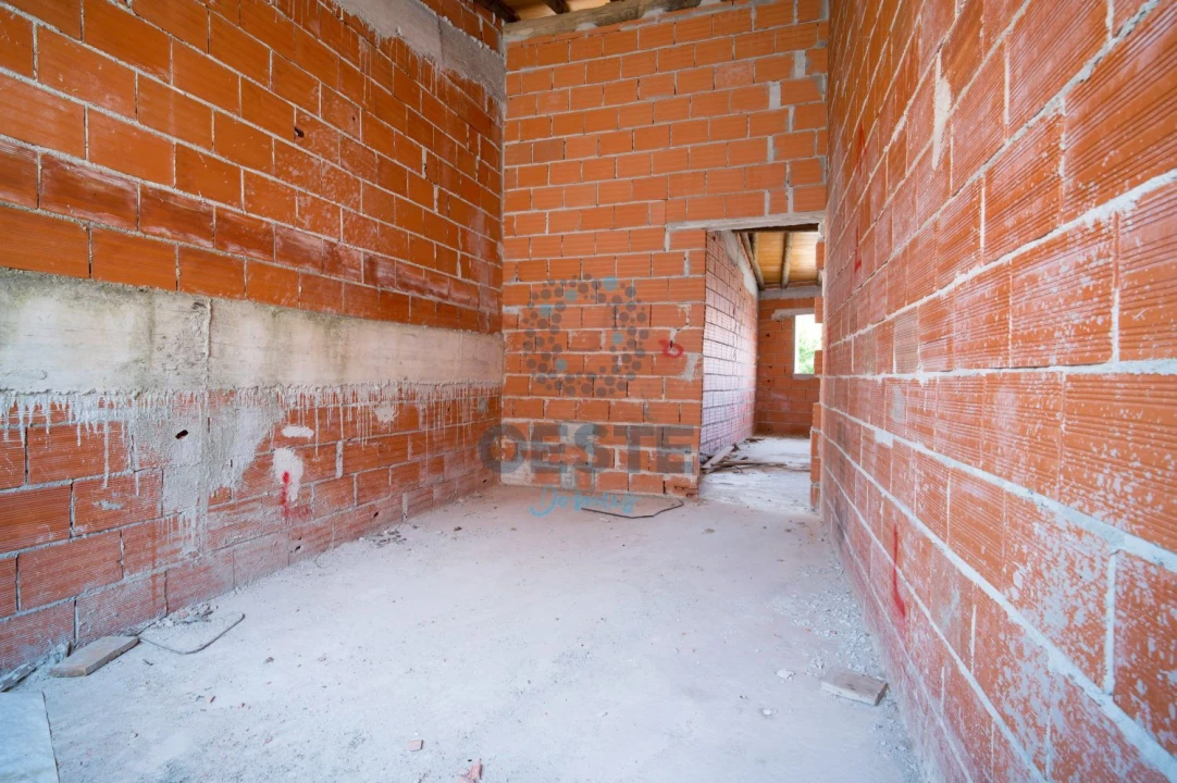 Moradia T2 para Venda em Vermelha Foto 30