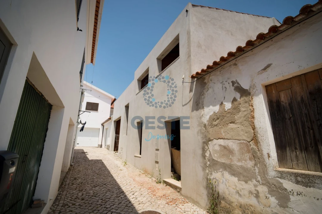 Moradia T2 para Venda em Vermelha Foto 35