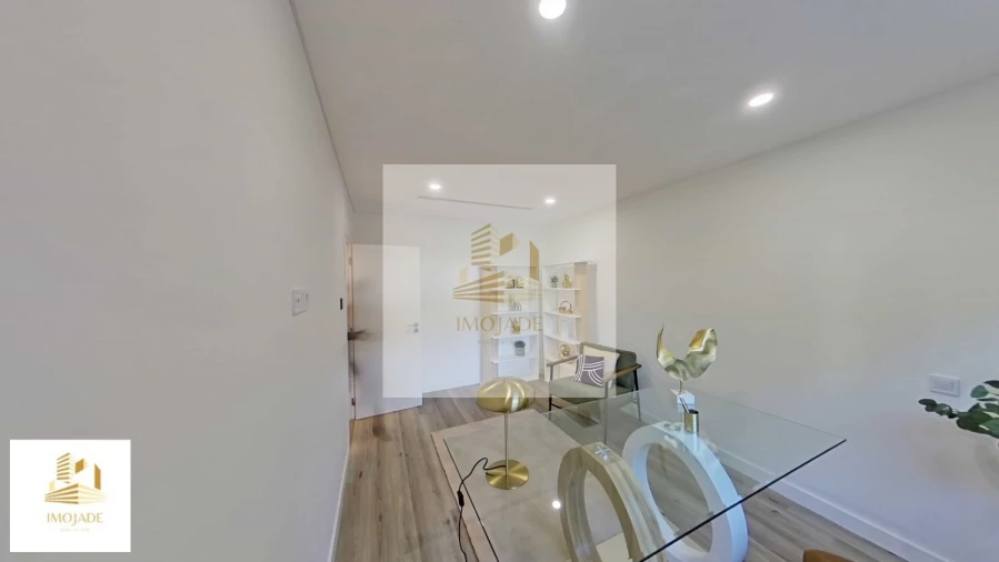 Moradia T4 para Venda em Charneca de Caparica e Sobreda Foto 17