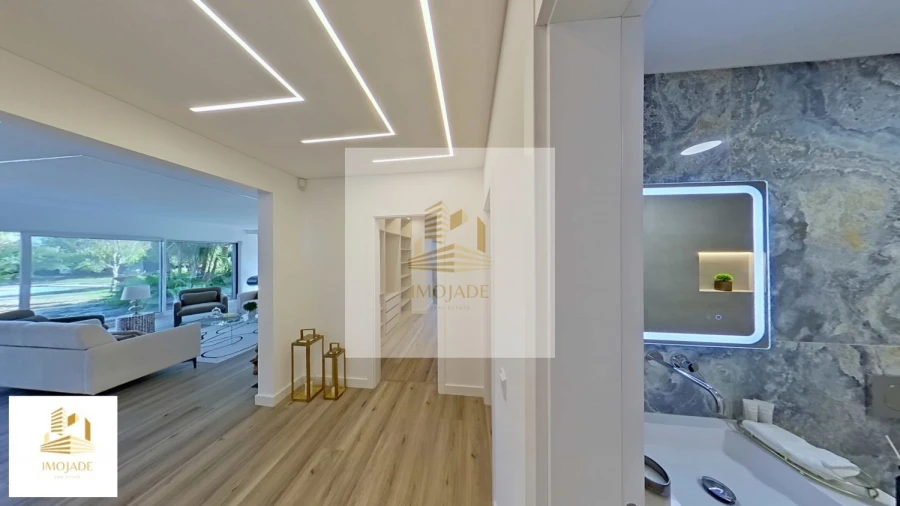 Moradia T4 para Venda em Charneca de Caparica e Sobreda Foto 42