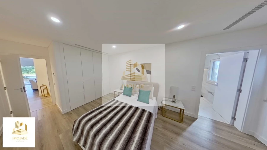 Moradia T4 para Venda em Charneca de Caparica e Sobreda Foto 32