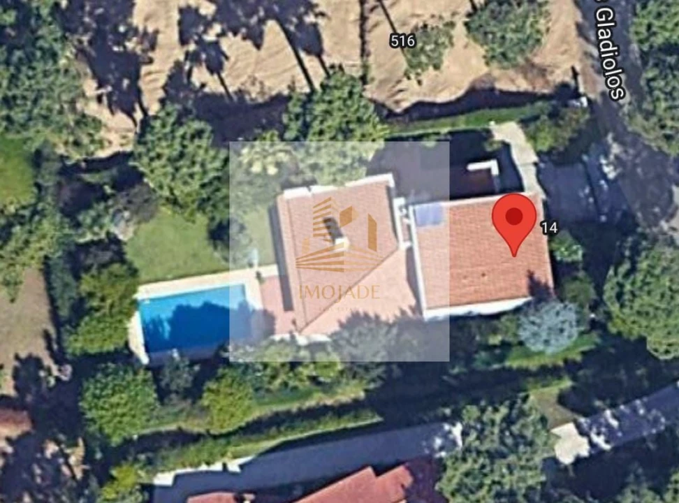 Moradia T4 para Venda em Charneca de Caparica e Sobreda Foto 1