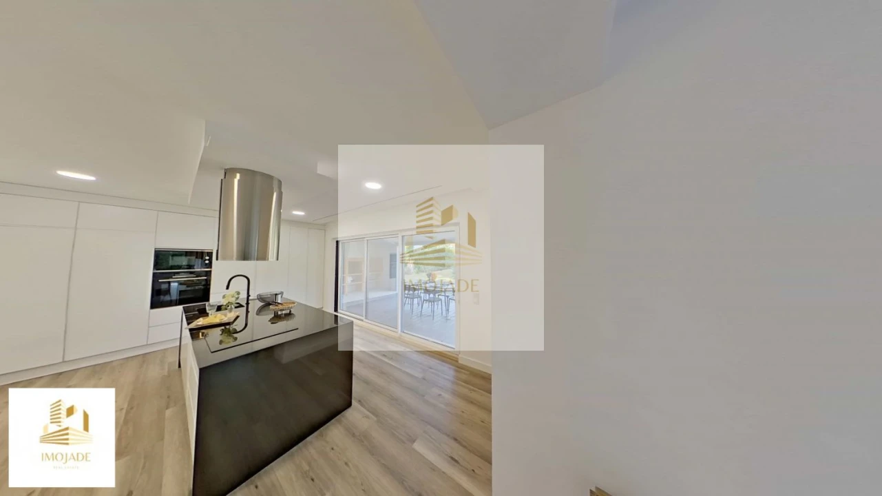 Moradia T4 para Venda em Charneca de Caparica e Sobreda Foto 35