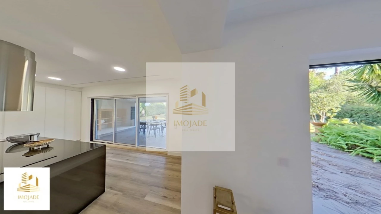 Moradia T4 para Venda em Charneca de Caparica e Sobreda Foto 46