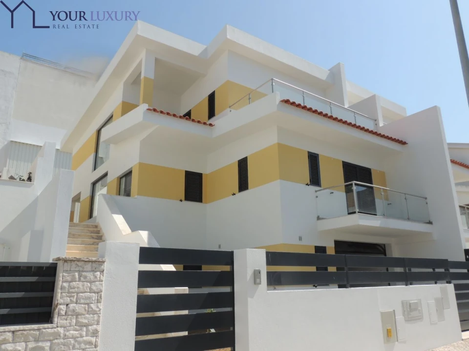 Moradia T3 para Venda em Mina de Água Foto 59