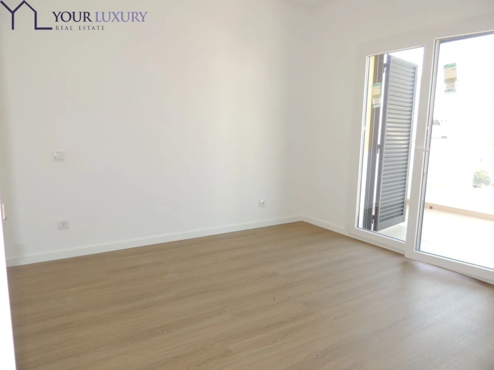 Moradia T3 para Venda em Mina de Água Foto 41