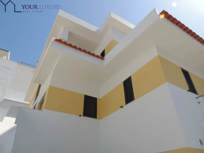 Moradia T3 para Venda em Mina de Água Foto 58