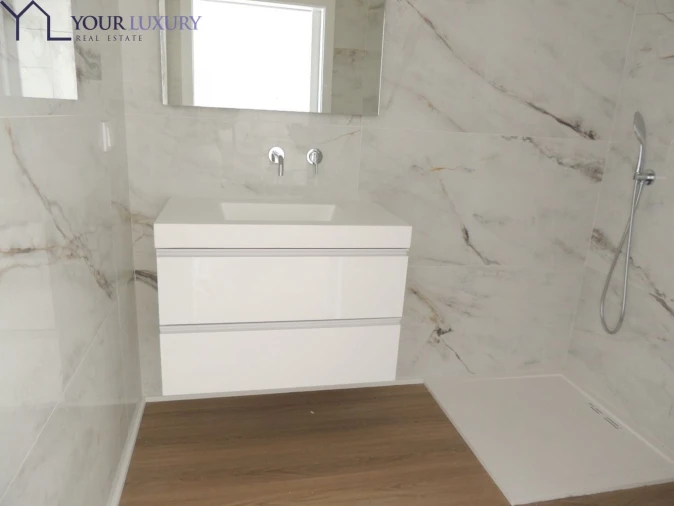 Moradia T3 para Venda em Mina de Água Foto 15