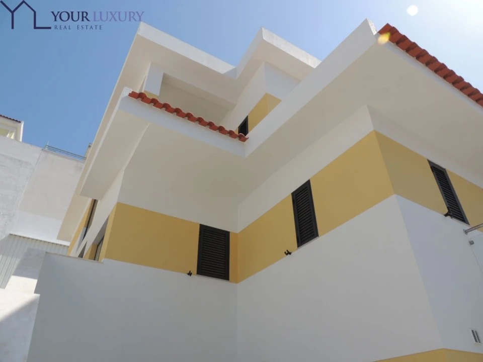 Moradia T3 para Venda em Mina de Água Foto 58