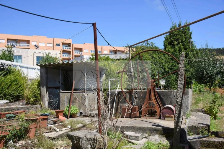 Moradia T4 para Venda em Canelas Foto 7