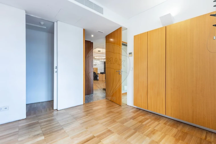 Escritório para Venda em Santa Maria Maior Foto 20