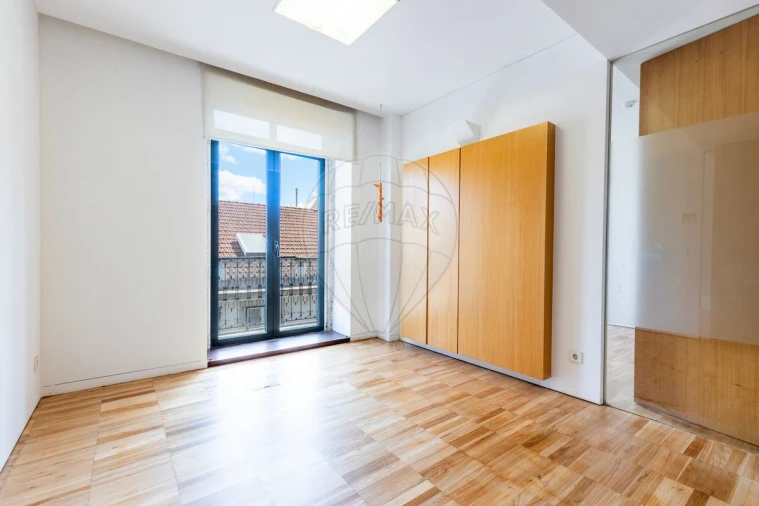 Escritório para Venda em Santa Maria Maior Foto 13