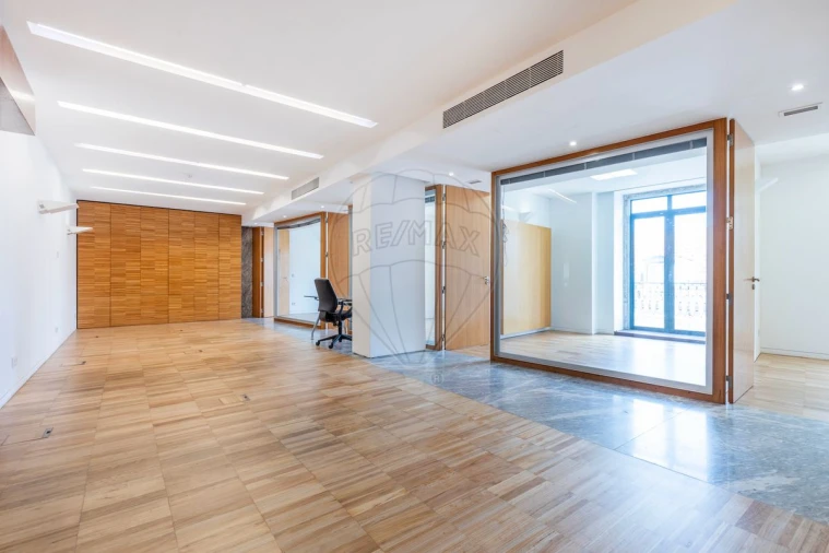 Escritório para Venda em Santa Maria Maior Foto 6