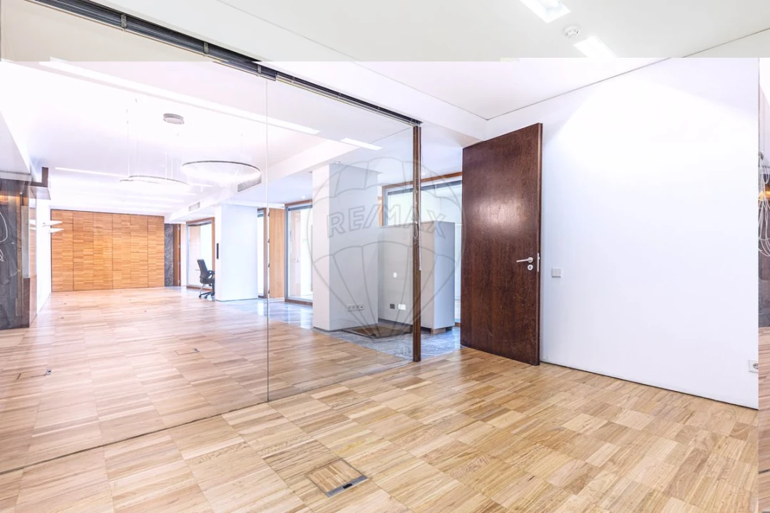 Escritório para Venda em Santa Maria Maior Foto 10