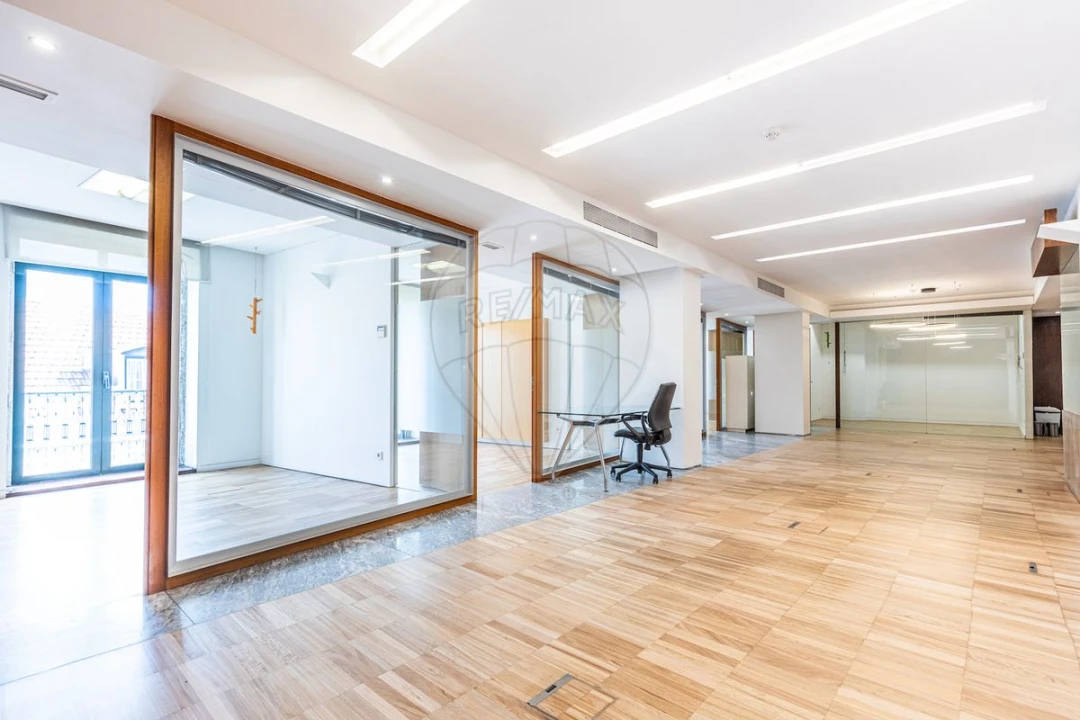 Escritório para Venda em Santa Maria Maior Foto 9