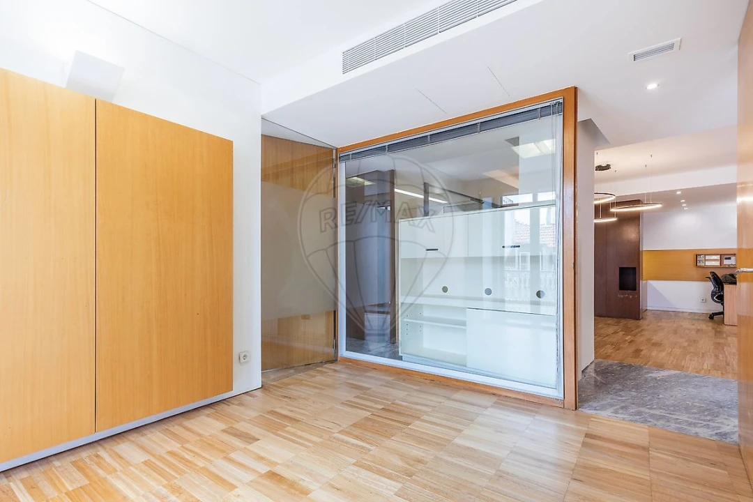 Escritório para Venda em Santa Maria Maior Foto 18