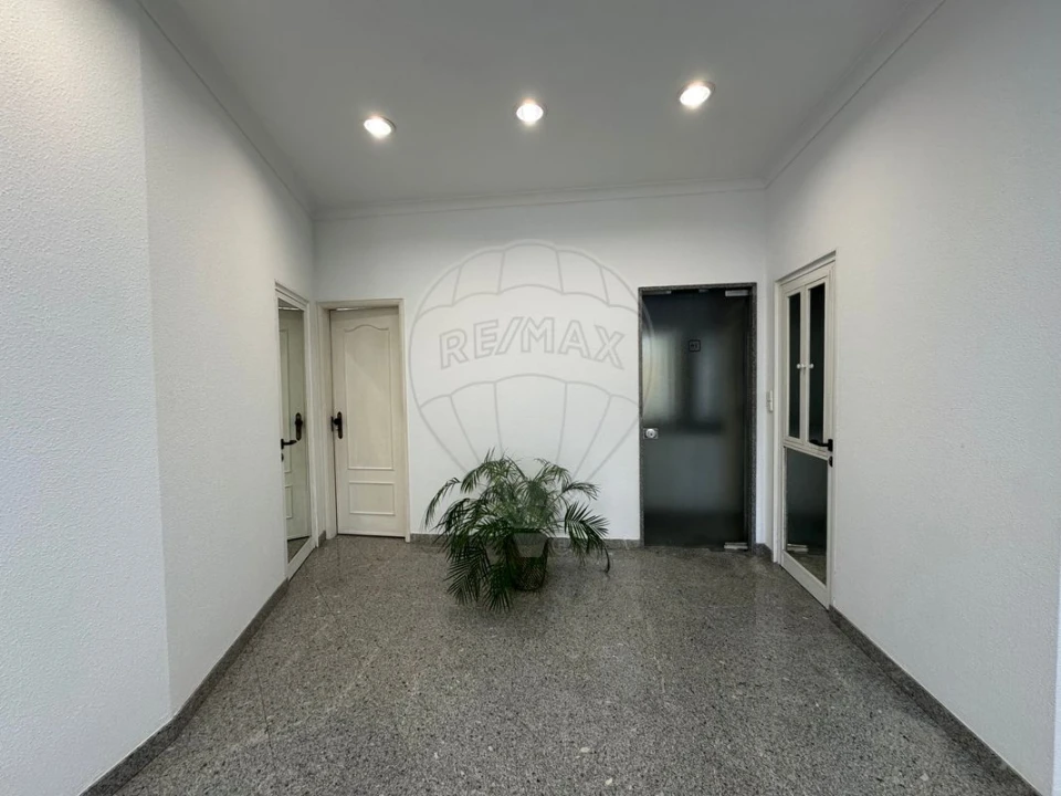 Loja para Venda em Queluz e Belas Foto 7