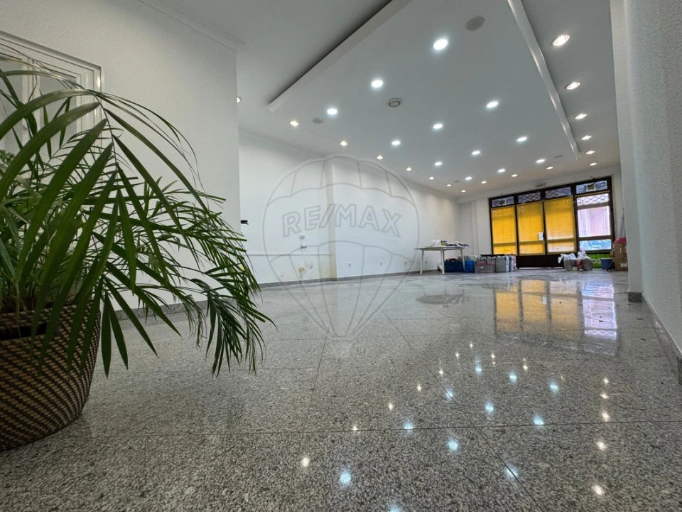 Loja para Venda em Queluz e Belas Foto 11