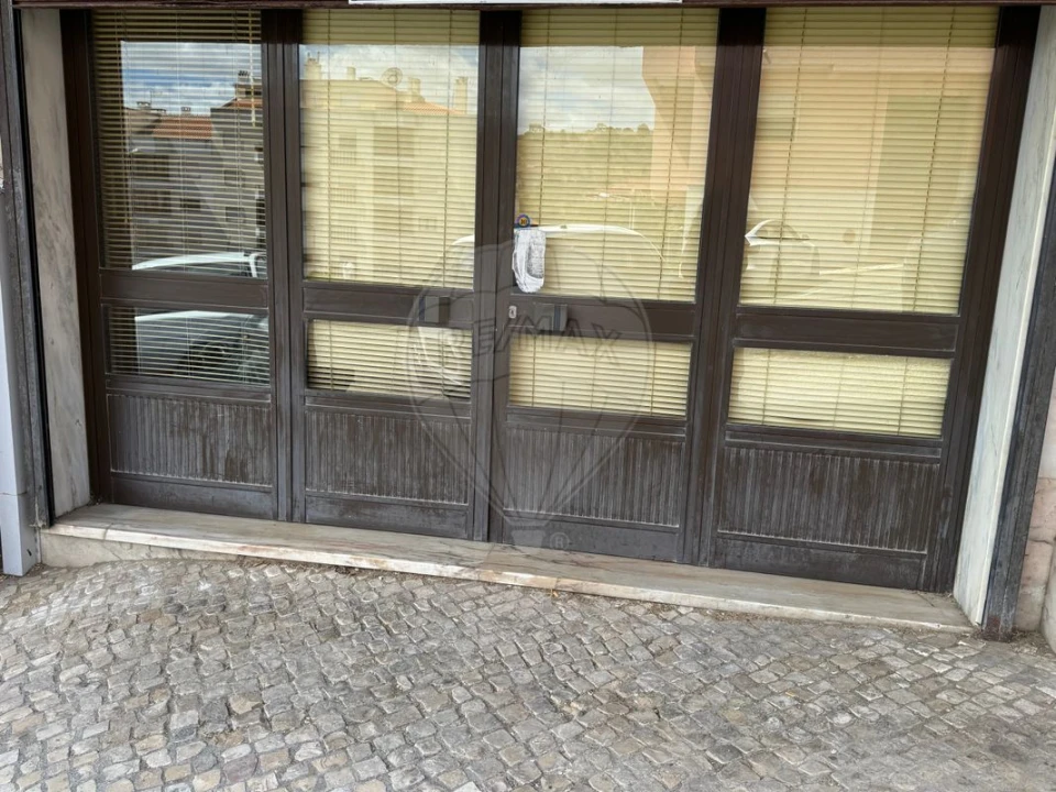 Loja para Venda em Queluz e Belas Foto 13