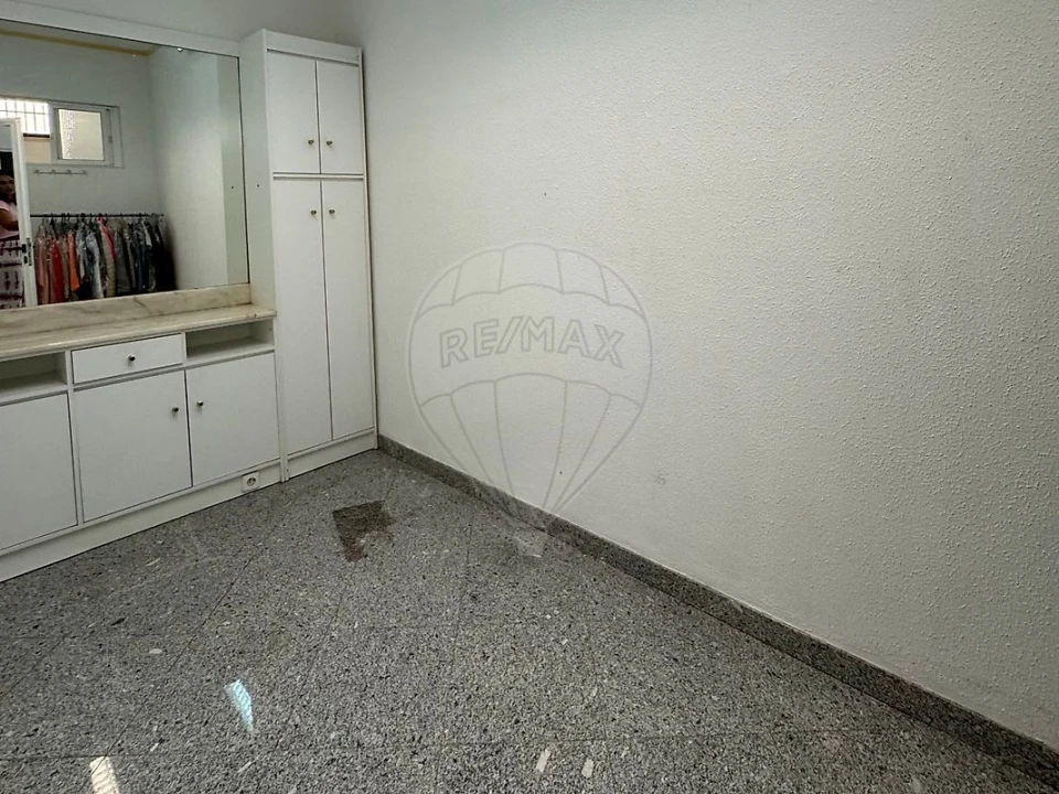 Loja para Venda em Queluz e Belas Foto 15