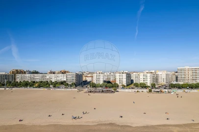 Apartamento T5 para Venda em Matosinhos e Leça da Palmeira