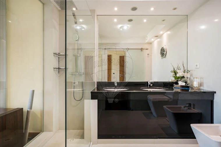 Apartamento T5 para Venda em Matosinhos e Leça da Palmeira Foto 33