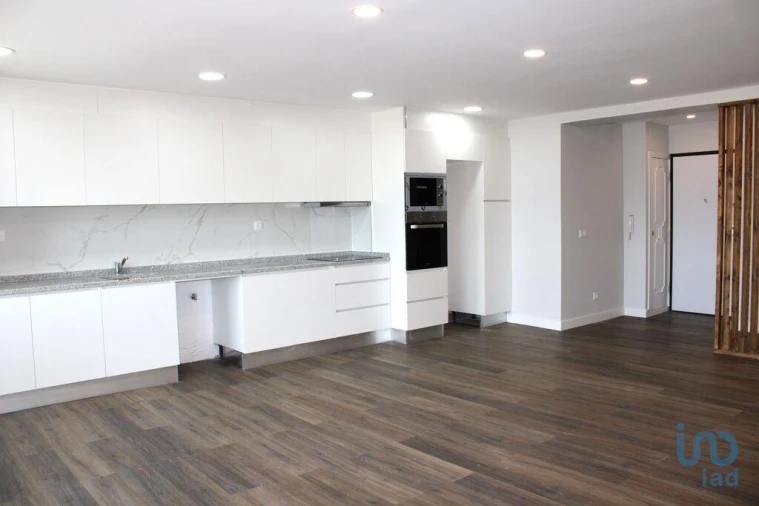 Apartamento T3 para Venda em Santa Maria Maior Foto 2