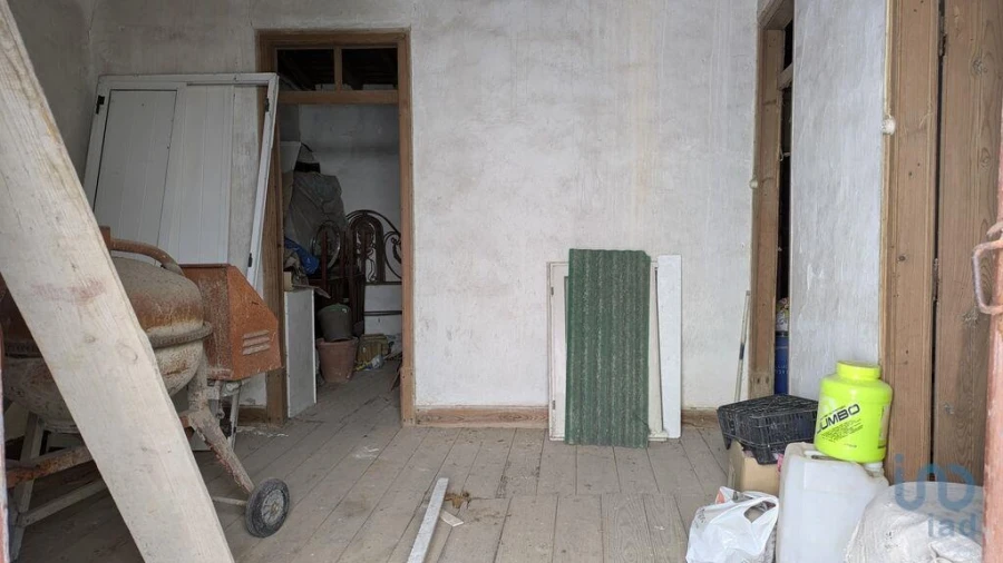 Moradia T2 para Venda em Abrã Foto 14