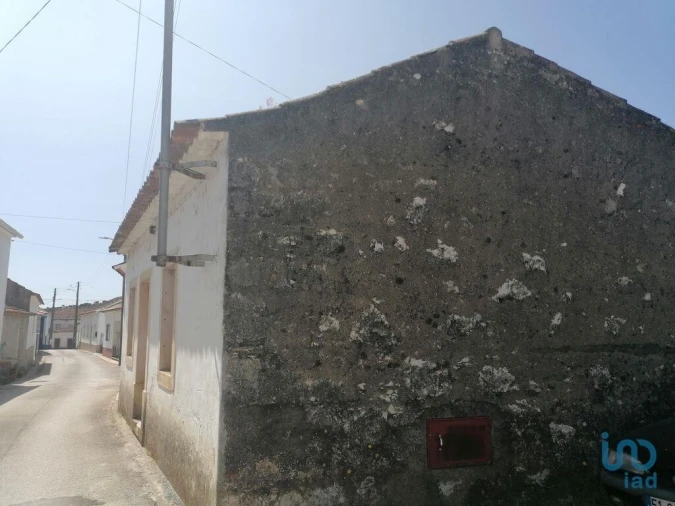 Moradia T2 para Venda em Abrã Foto 7