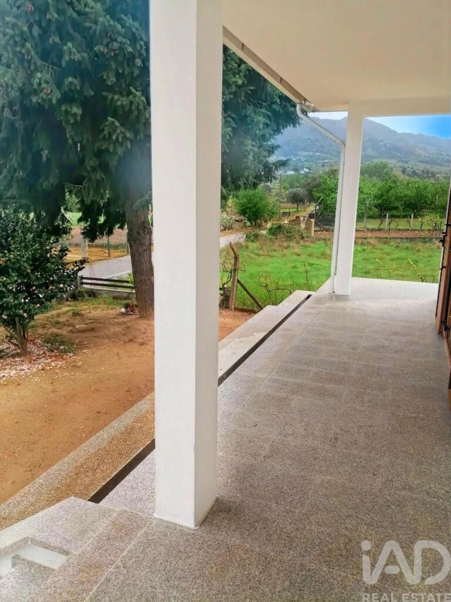 Moradia T4 para Venda em Calvão e Soutelinho da Raia Foto 18