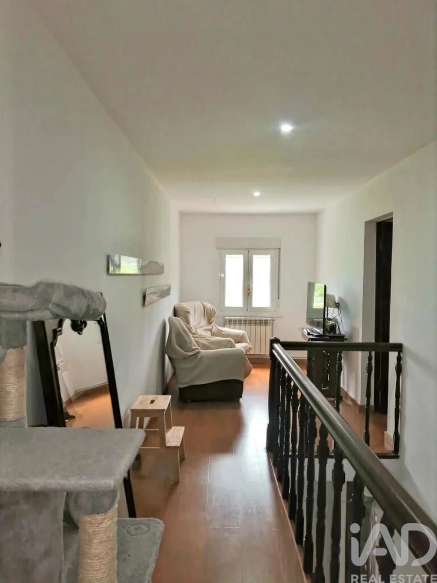 Moradia T4 para Venda em Calvão e Soutelinho da Raia Foto 12