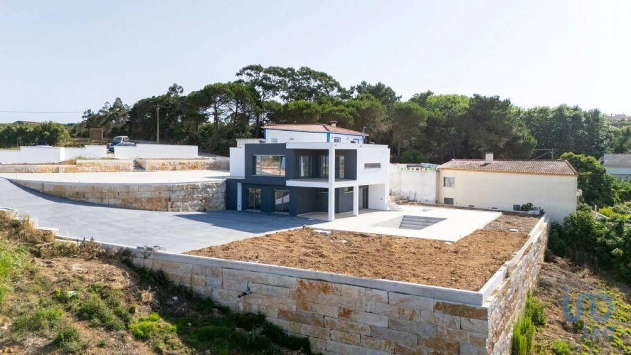 Moradia T3 para Venda em Lourinhã e Atalaia Foto 1