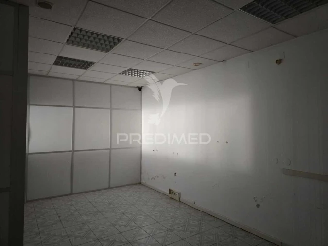 Loja para Arrendamento em Grândola e Santa Margarida da Serra Foto 4