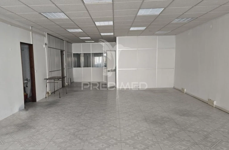 Loja para Arrendamento em Grândola e Santa Margarida da Serra Foto 18