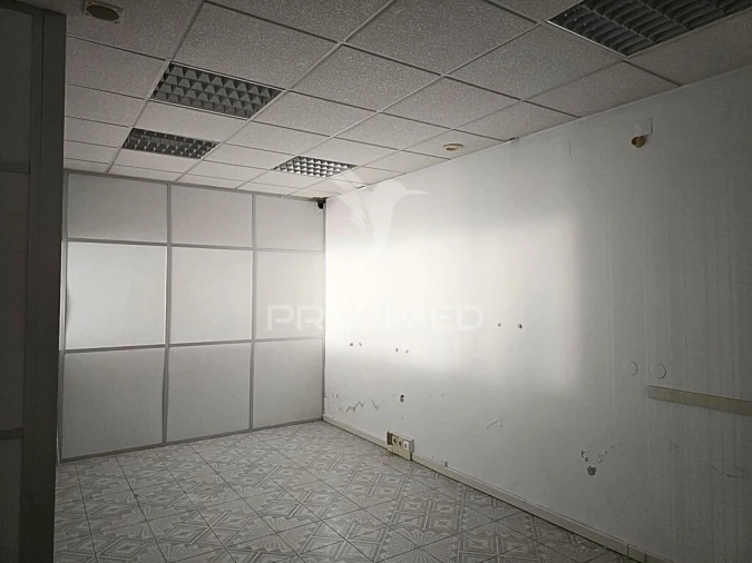 Loja para Arrendamento em Grândola e Santa Margarida da Serra Foto 14