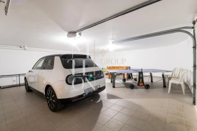 Moradia T5 para Venda em Albufeira e Olhos de Água