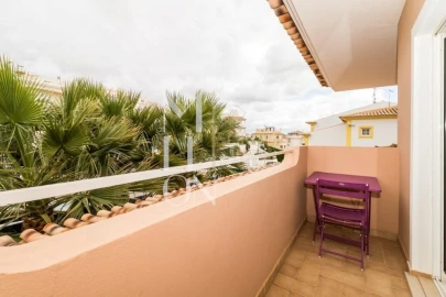 Moradia T5 para Venda em Albufeira e Olhos de Água