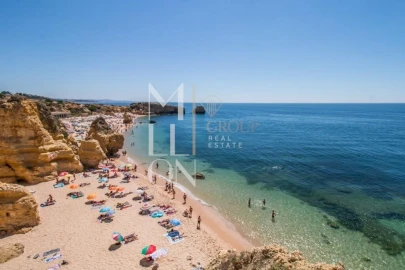 Moradia T5 para Venda em Albufeira e Olhos de Água