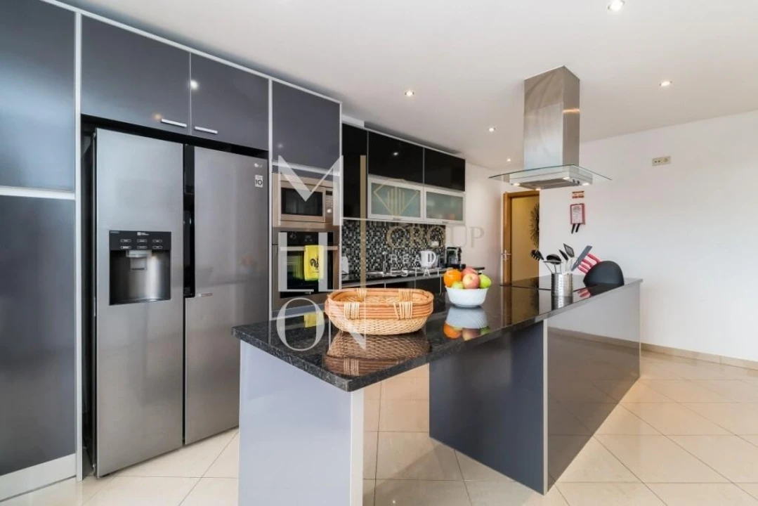 Moradia T5 para Venda em Albufeira e Olhos de Água Foto 11