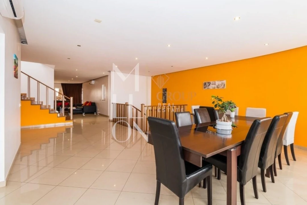 Moradia T5 para Venda em Albufeira e Olhos de Água Foto 12