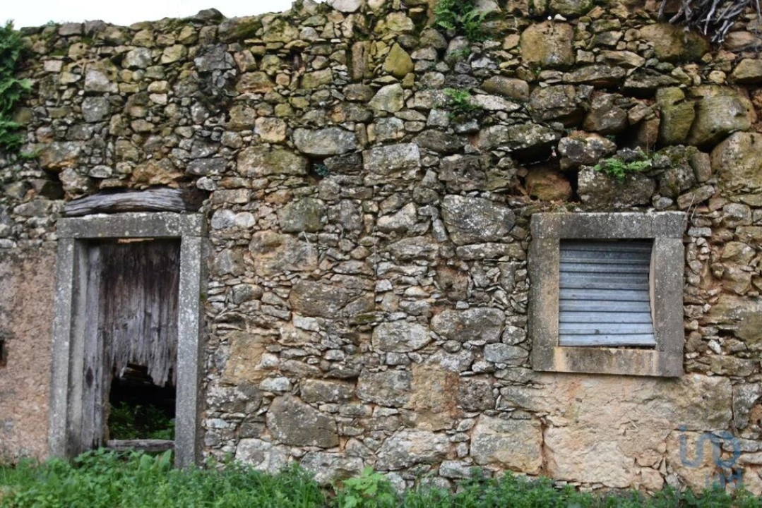 Moradia T1 para Venda em Nossa Senhora do Pranto Foto 1