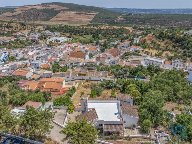 Moradia T3 para Venda em Alte Foto 2